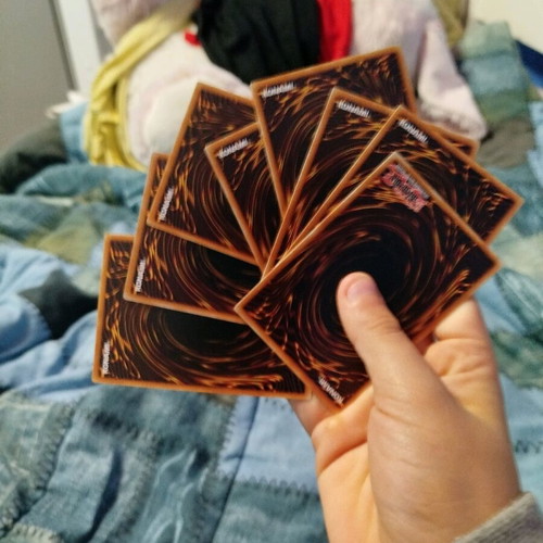 Yu-Gi-Oh 8-Card Package New with Popular Cards