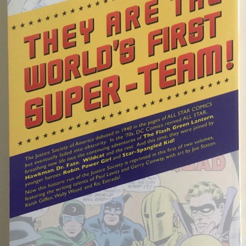 Justice Society Volume One DC Comics volume in English in excellent condition