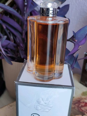 Oscar de la Renta perfume 100ml new