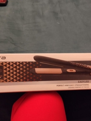 Rowenta SF1629 Hair Straightener with Ceramic Plates New