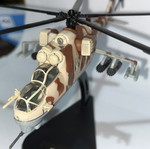 Модел на хеликоптер Mil Mi 24 Hind 1/100 нов