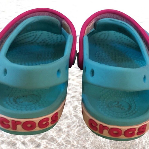 Crocs sandals size 6 USA (22-23 EU) for beach