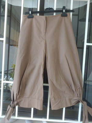 Beige-brown cotton bermuda shorts size small like new