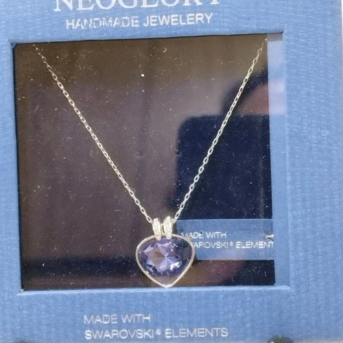 Swarovski Elements Neoglory Heart Necklace purple like new