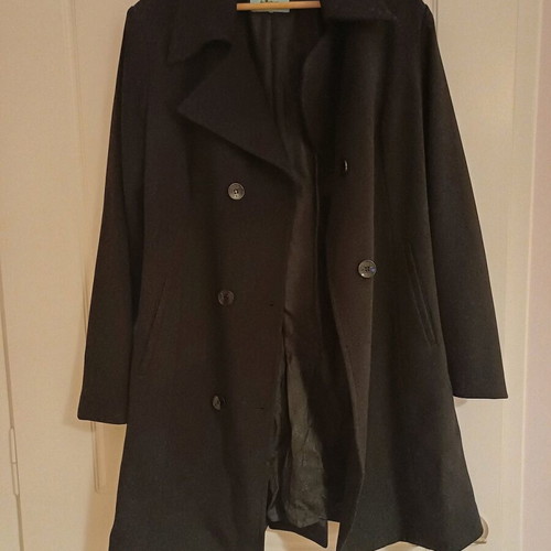 Guess coat black like new, size L
