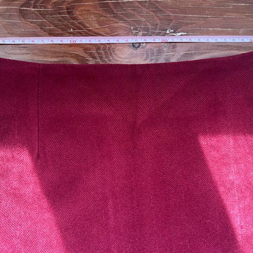 Wool skirt burgundy with lining XS like new