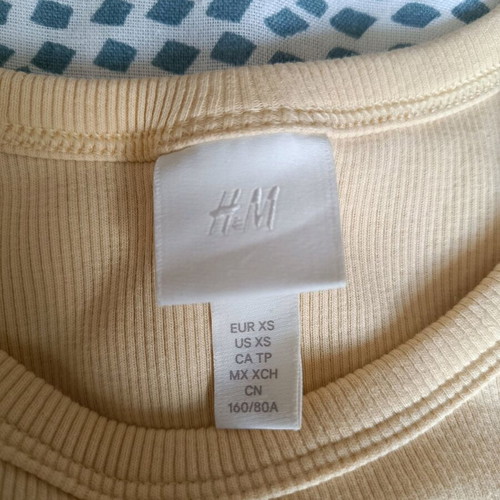 H&M Yellow Sleeveless Top like new XS
