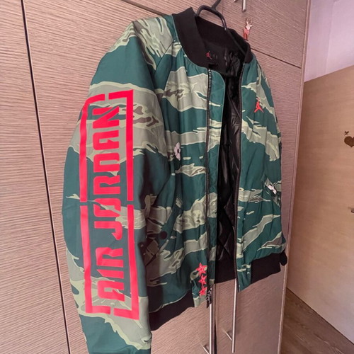Jordan jacket collectible like new, size S