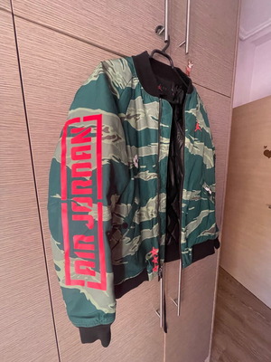 Jordan jacket collectible like new, size S