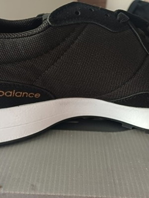 New Balance athletic shoes size 42 black and white new