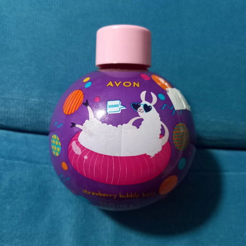 Avon Strawberry Bubble Bath 250 ml children's bath foam new