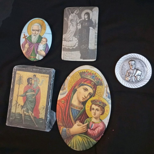 Metal religious icons used, pack of small old images