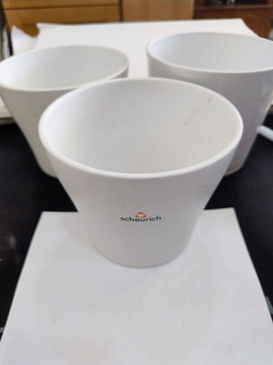 Ceramic flower pots set of three used, white, matte and glossy finish
