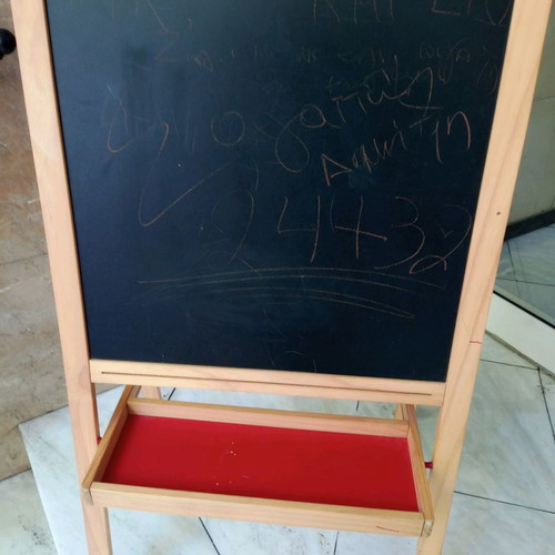 Student board used for elementary school children