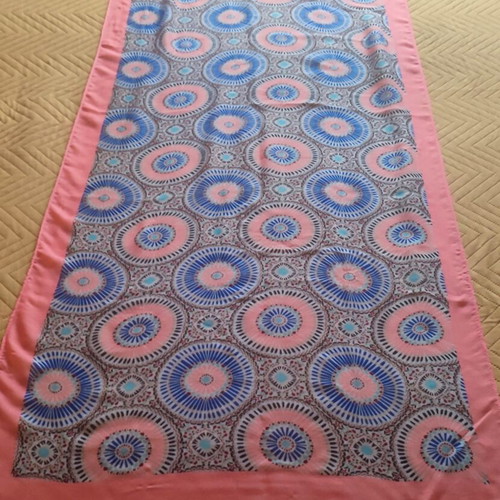 Scarf pareo with geometric pattern like new, coral and blue