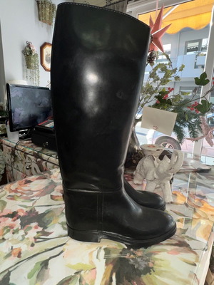 Galotses used, size 39, black, leather inside