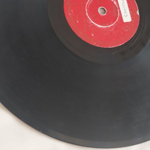 His Master's Voice 78 rpm record used, vintage laiko