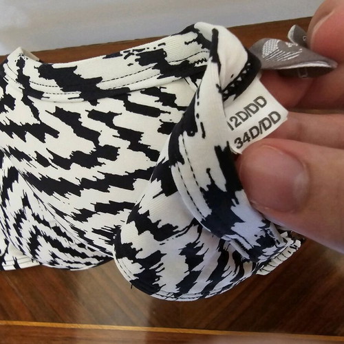 Moontide bikini used, top dd34, small double-face slip, black and white