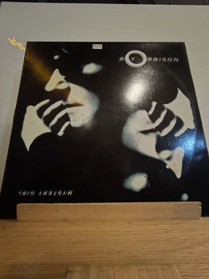 Mystery Girl LP used by Roy Orbison