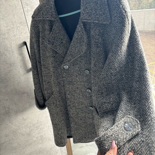 Long-sleeve coat like new, gray, size large