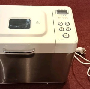 Αρτοπαρασκευαστής KENWOOD BM250 1kgr Σχεδόν καινούριος!