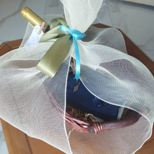 Festive Gift Set Samos Vin Doux and Navy Blue Gloves New