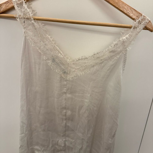 Ckontova lingerie top like new, white with lace