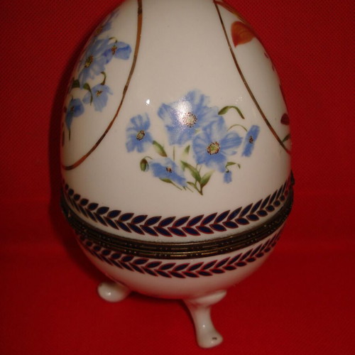 Limoges porcelain egg vintage used