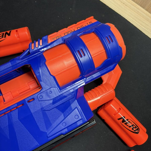 Nerf Trilogy DS-15 shotgun like new with 5 magazines