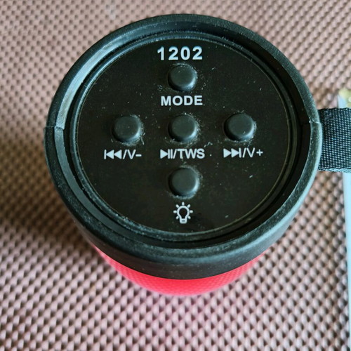 Φορητό ηχείο με φωτισμό RGB μεταχειρισμένο, ραδιόφωνο, USB, Bluetooth