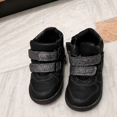 Saxo Blues black glitter boots like new, size 23