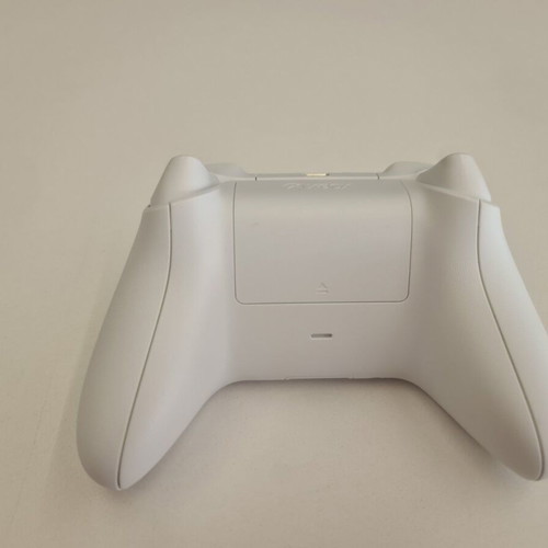 Xbox Series controller used with hall effect joysticks