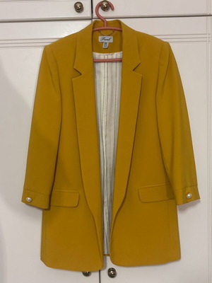 Forel jacket like new, yellow, 3/4 sleeve with pearls