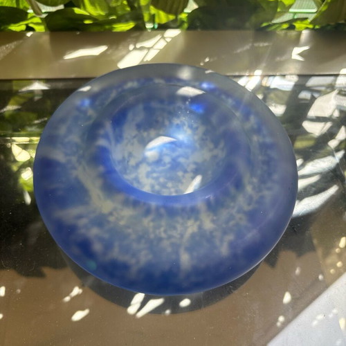 Artistic glass bowl in blue shade like new