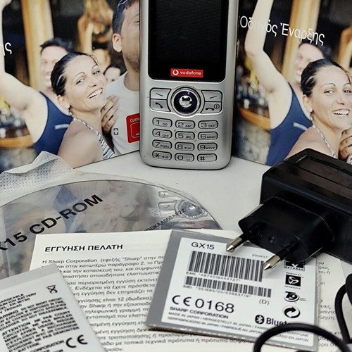 Sharp GX15 Vodafone vintage mobile phone like new, 2004 model