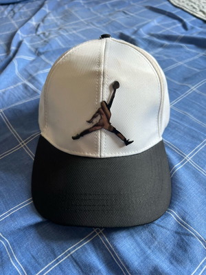 Καπέλο Jordan λευκό σε άριστη κατάσταση