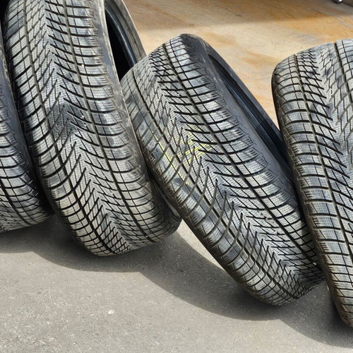 Goodyear winter tires 225/50R18 99V UG Performans 3 XL like new