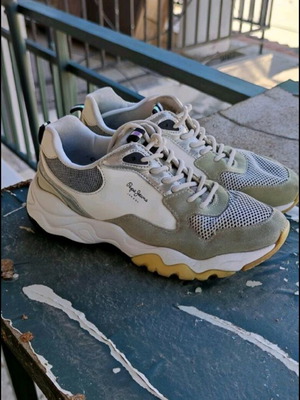 Pepe Jeans Sneakers used, size 38, athletic