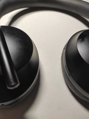 Bose 700 Wireless/Wired Headphones for Sale