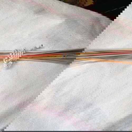 Βελόνες και βελονάκια πλεξίματος σαν καινούργια, ρετρό μεταλλικά και αλουμινένια μοντέλα