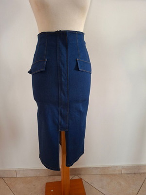 Denim skirt new, size 34 (XS), high-waisted with zipper