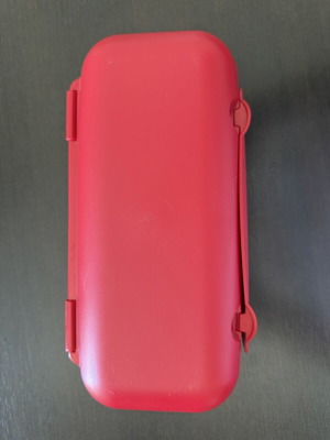 Tupperware egg holder 10 slots magenta