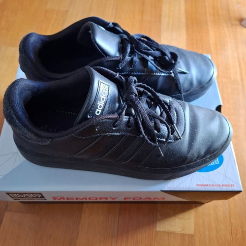 Adidas sneakers black size 40 like new