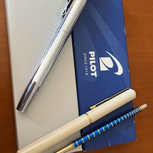 Pilot Since 1918 pens in excellent condition, set