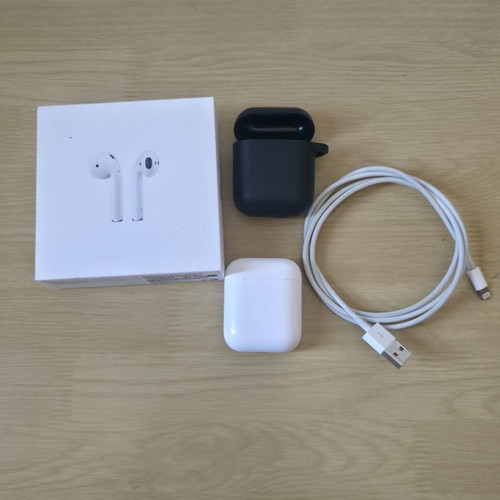 Apple AirPods Gen 1 with box, charging cable and case