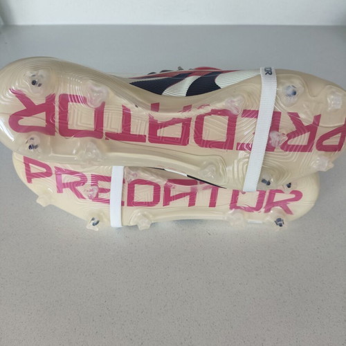Adidas Predator Elite football boots size 43.5, new