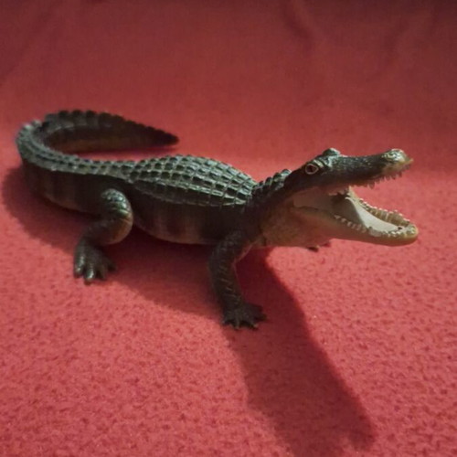 Safari Ltd. Alligator Figurine 1997 used collectible