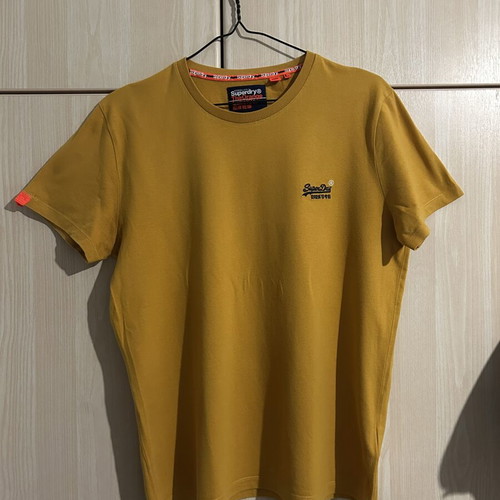 T-shirt Superdry size L like new, yellow, slim fit