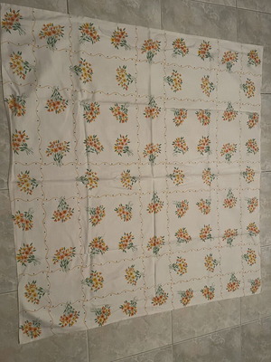 Cotton tablecloth like new with print 120x120 cm