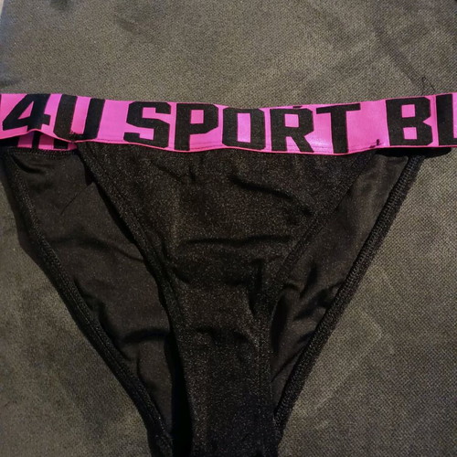 Swimsuit bottom like new medium